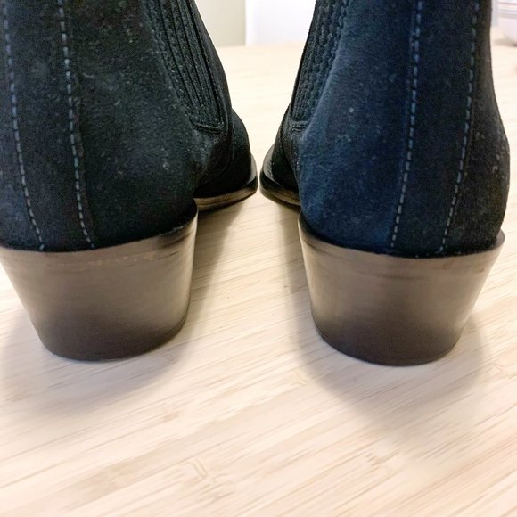 Calvin Klein Jeans Suede Pointy Toe Ankle Boots - Picture 6 of 8